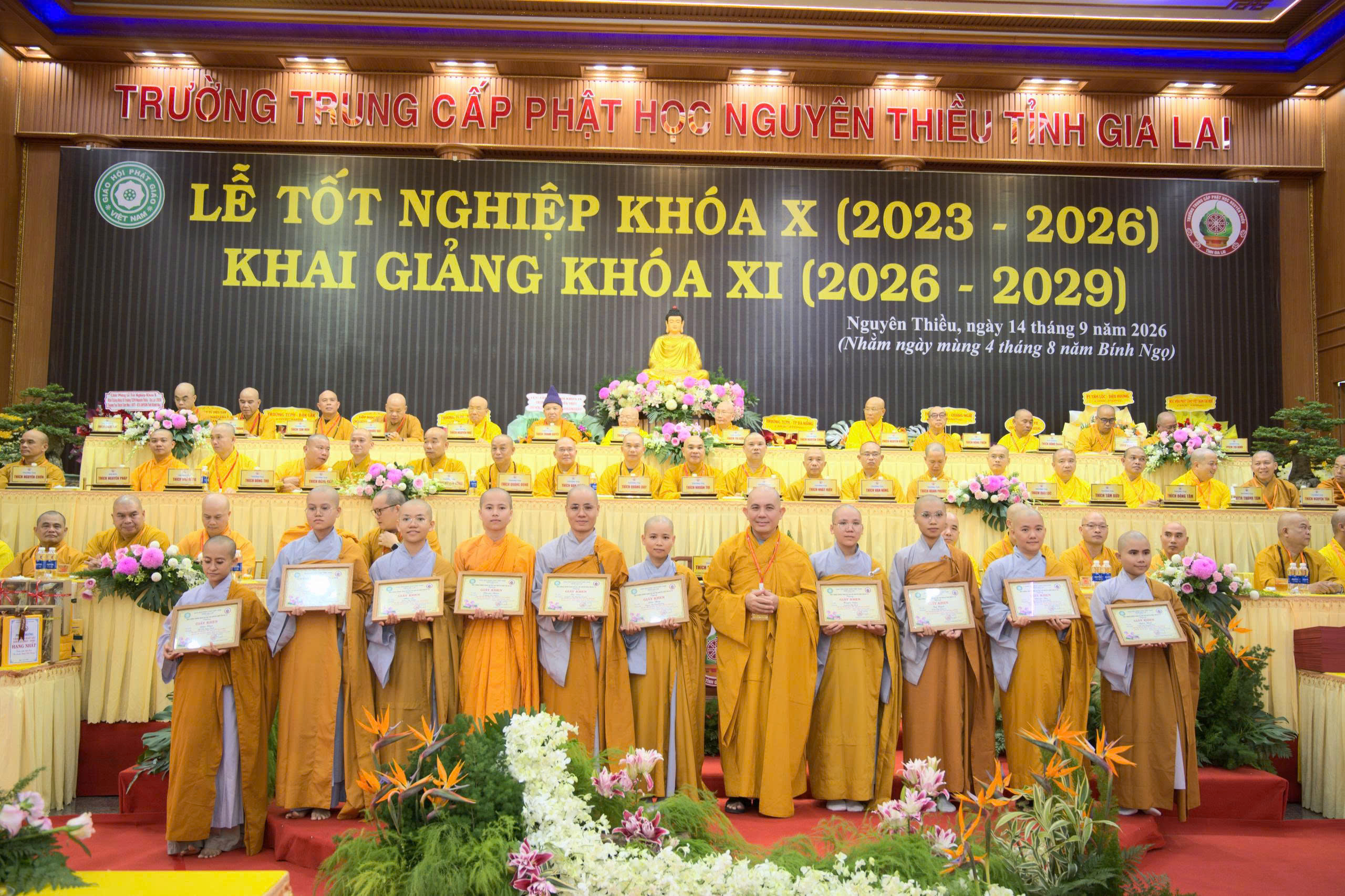 Lễ tốt nghiệp khóa X và khai giảng khóa XI Trường Trung cấp Phật học Nguyên Thiều